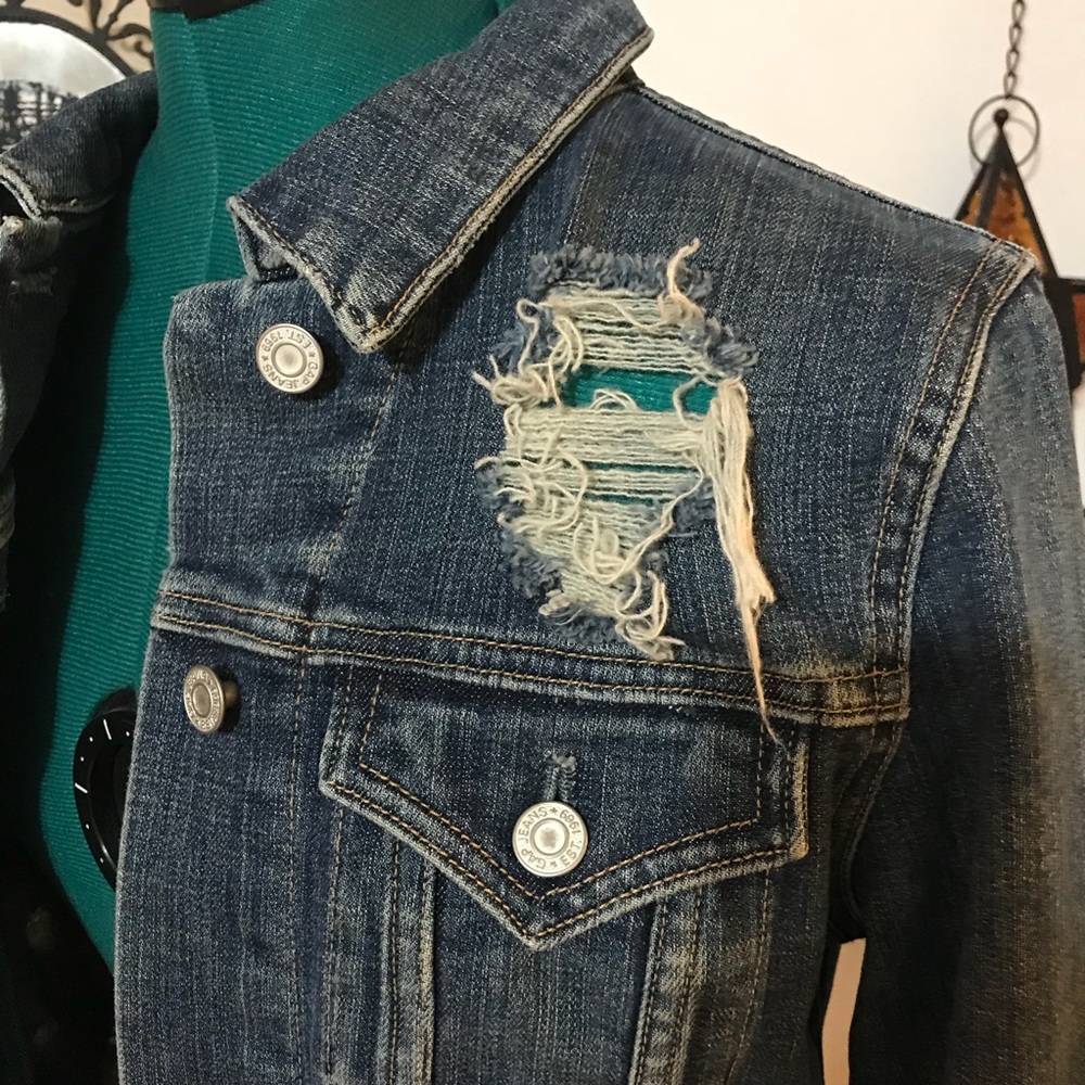GAP cotton stretch distressed denim jacket - Picture 7 of 8